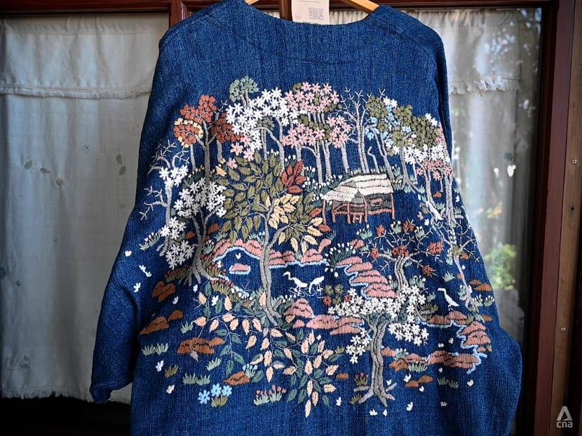Thai artisans revive old crafts to weave new fashion and stories for modern market Thai artisans revive old crafts to weave new fashion and stories for modern market