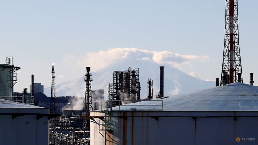 Japan's Feb machinery orders fall for second month, adding to growth fears Japan's Feb machinery orders fall for second month, adding to growth fears