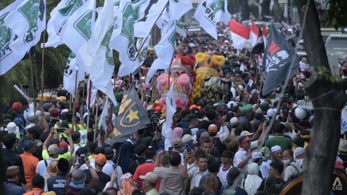 Indonesia’s presidential hopefuls Anies, Ganjar register as candidates, leaving frontrunner Prabowo on back foot Indonesia’s presidential hopefuls Anies, Ganjar register as candidates, leaving frontrunner Prabowo on back foot