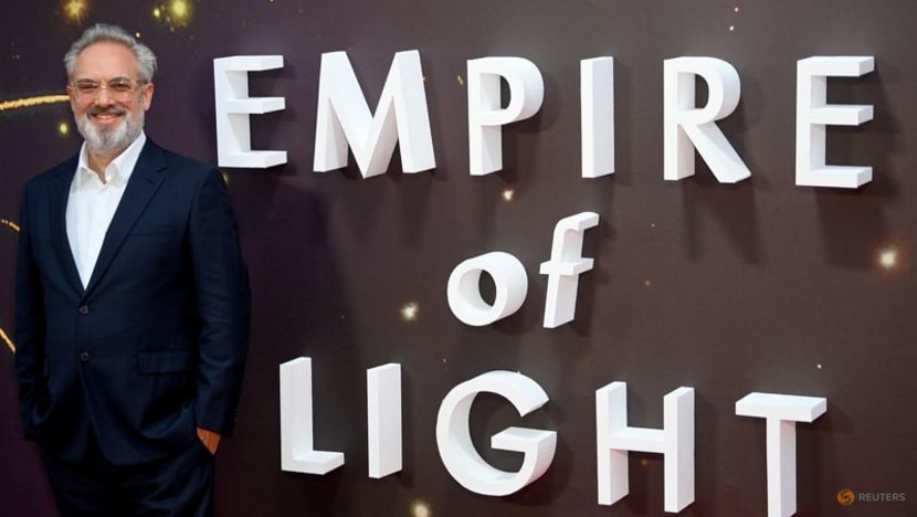 Sam Mendes' 'Empire of Light' a love letter to movies and his mother Sam Mendes' 'Empire of Light' a love letter to movies and his mother
