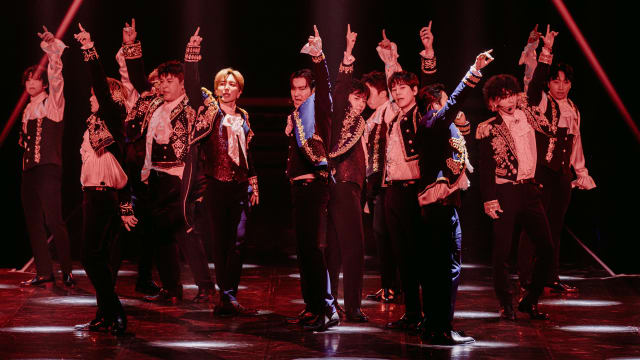 Super Junior狮城开唱！银赫丧父后首露面　感谢粉丝“填补内心的空缺”