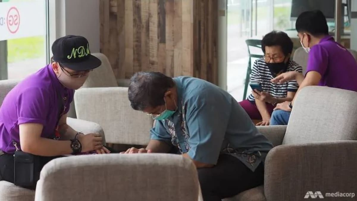Lebih 210,000 warga emas timba kemahiran celik digital  BERITA Mediacorp