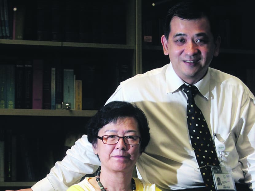 Madam Wan with Assoc Prof Chang. Photo: Ooi Boon Keong