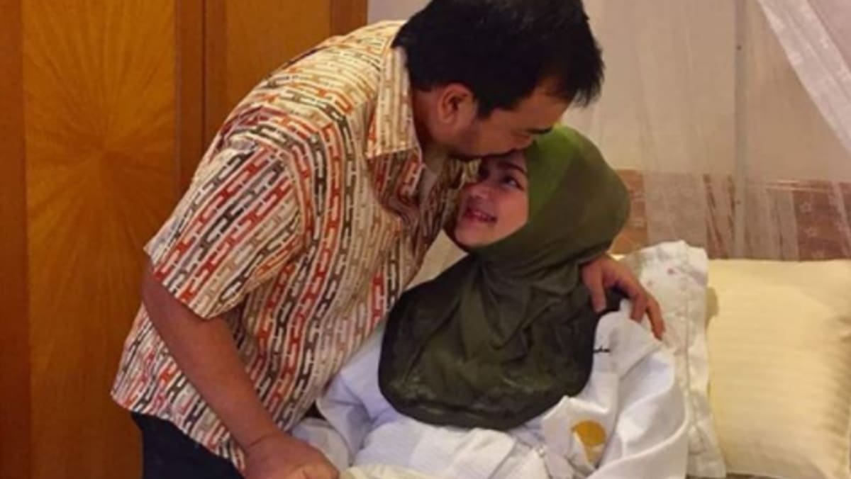 Siti Nurhaliza Selamat Lahirkan Cahaya Mata Pertama Berita Mediacorp