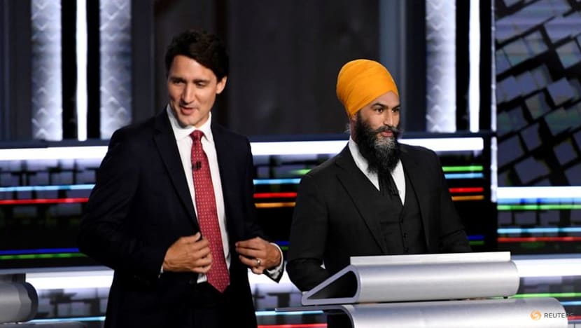 Canada's Trudeau strikes surprise deal to keep power until 2025 Canada's Trudeau strikes surprise deal to keep power until 2025