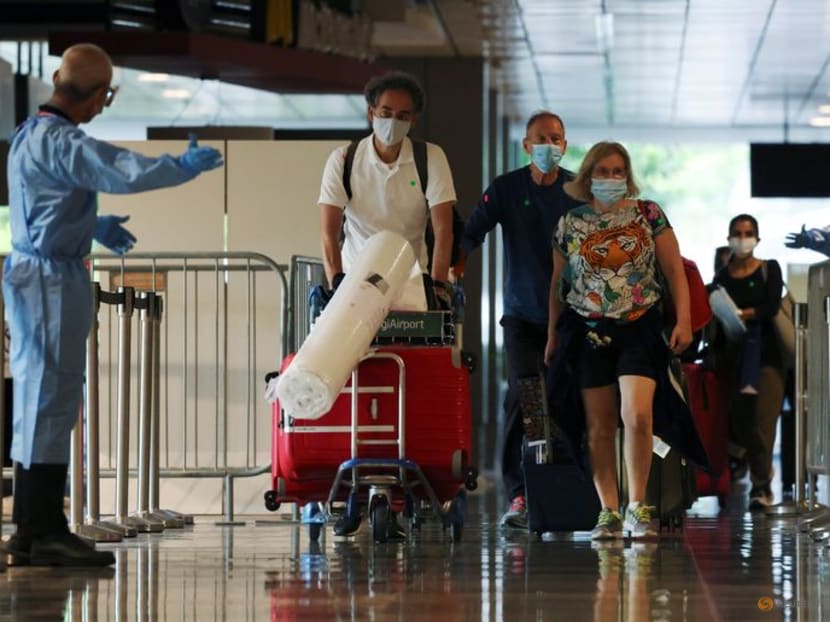 Travellers on vaccinated travel lanes or from low infection regions to do unsupervised self-swab tests Travellers on vaccinated travel lanes or from low infection regions to do unsupervised self-swab tests