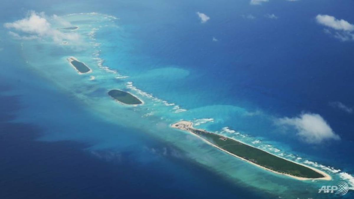 China Says It Drove Away Us Warship In South China Sea Cna