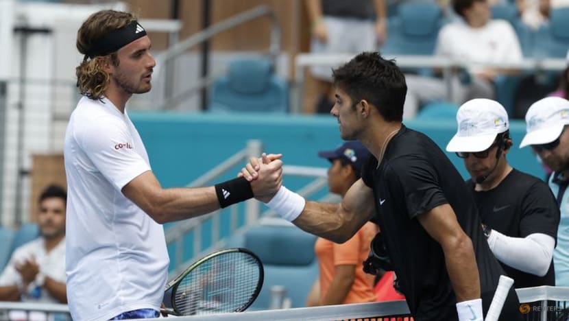 Andreescu leaves court in wheelchair, Tsitsipas into Miami last 16 Andreescu leaves court in wheelchair, Tsitsipas into Miami last 16