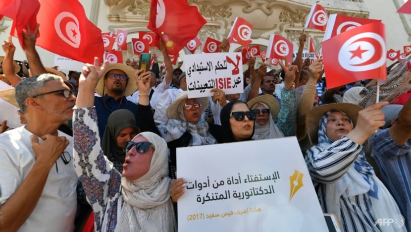 Tunisians vote on constitution set to bolster one-man rule Tunisians vote on constitution set to bolster one-man rule