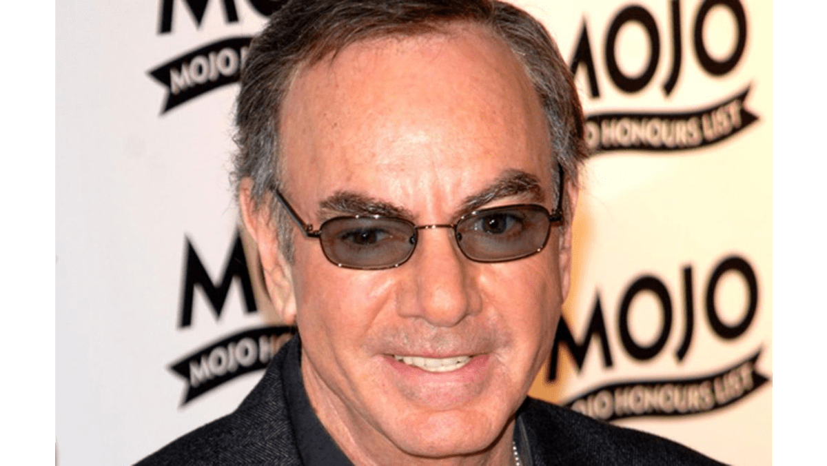 This ride has been so good, so good, so good': Neil Diamond thanks fans as  he bows out of shows to battle Parkinson's - Mirror Online