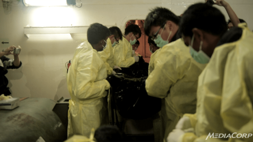 Nahas AirAsia: Kapal Singapura temui satu lagi mayat, rakit keselamatan