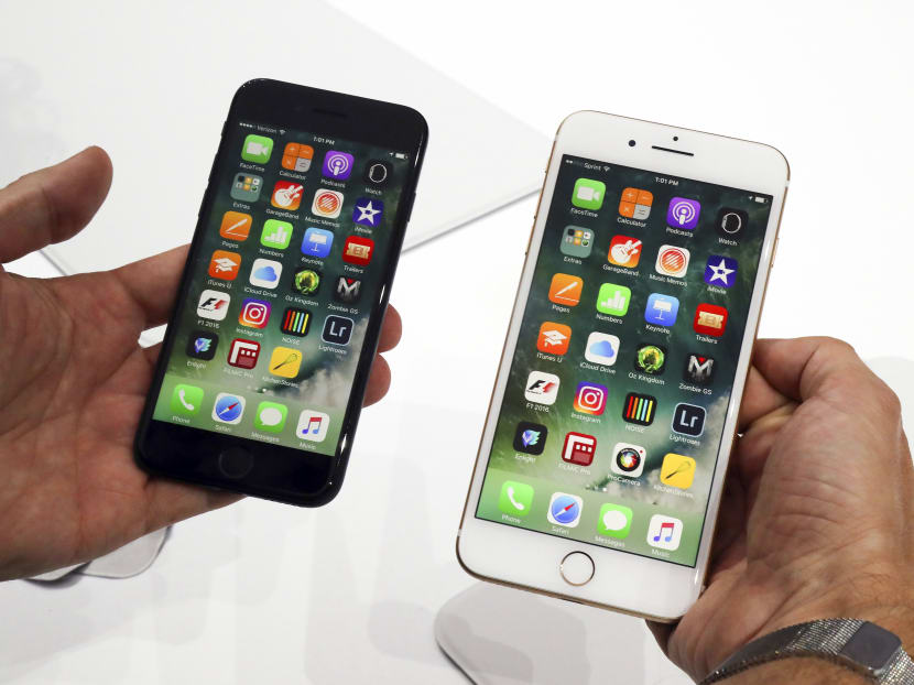 Singtel, M1, StarHub release price plans for iPhone 7, iPhone 7 Plus