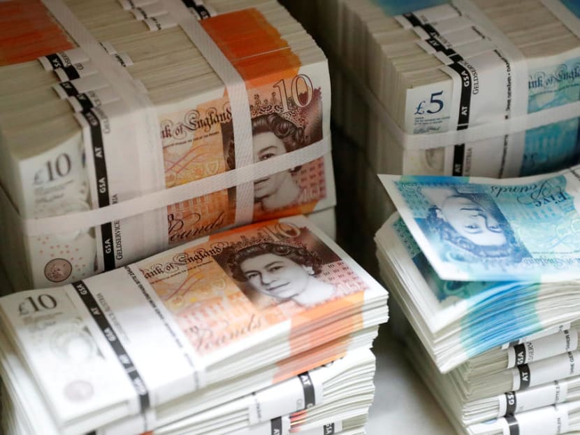 Some currency experts believe the pound could fall as low as S$1.58 by late 2020 given the deep uncertainty over Brexit. Some currency experts believe the pound could fall as low as S$1.58 by late 2020 given the deep uncertainty over Brexit.