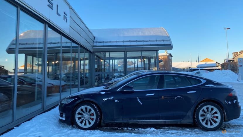 Tesla in pole position in Norway's race to EV goal