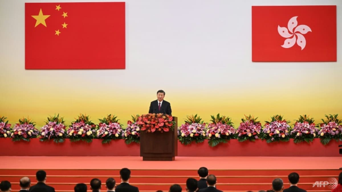 Hong Kong lawmaker tests positive for COVID-19 after photo with Xi Jinping