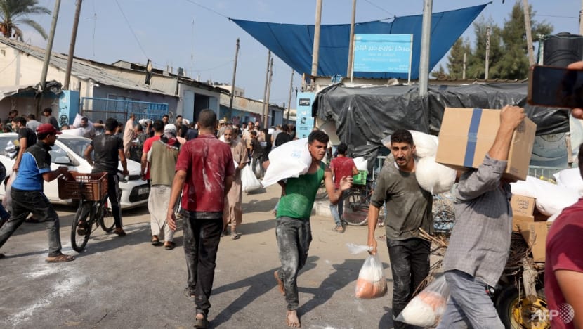 Civil order in Gaza 'starting to break down' as food stores ransacked: UN