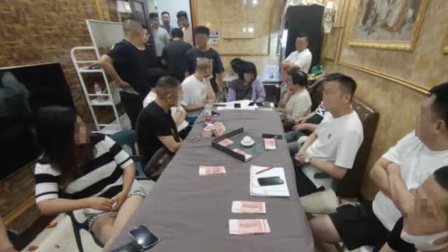 孩子高考成绩优异 中国九名家长庆功宴后开赌局被捕