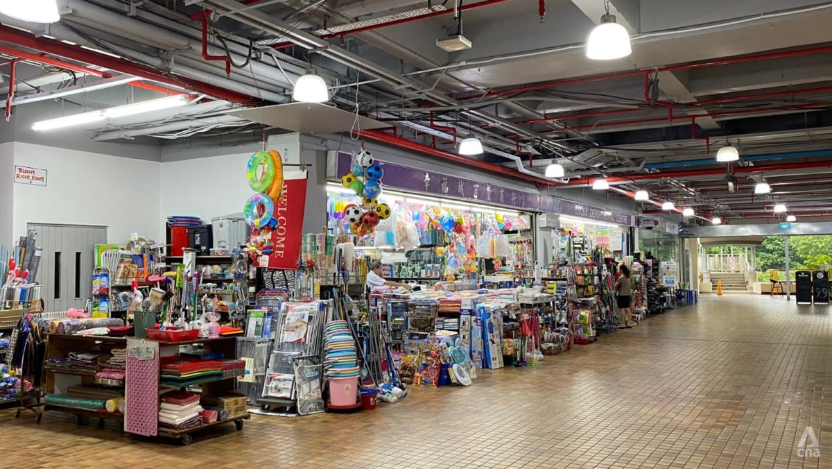 Beauty World Centre shop ordered to remove display racks encroaching on common space at storefront - Vimarsana News