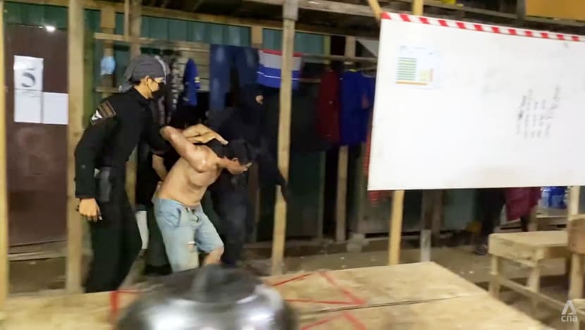 insight myanmar refugees 12 raid