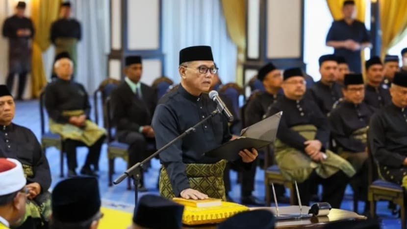 Wan Rosdy angkat sumpah Menteri Besar Pahang untuk penggal kedua Wan Rosdy angkat sumpah Menteri Besar Pahang untuk penggal kedua