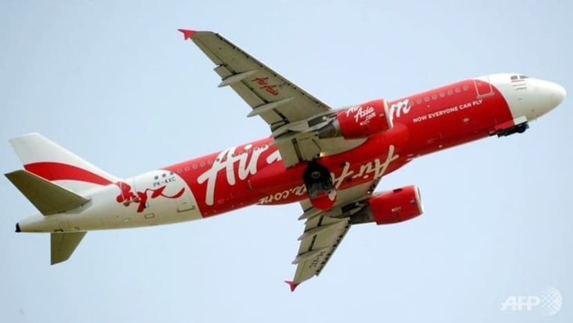 Kejadian terbaru: Enjin satu lagi pesawat AirAsia tiba-tiba mati hingga cetus panik
