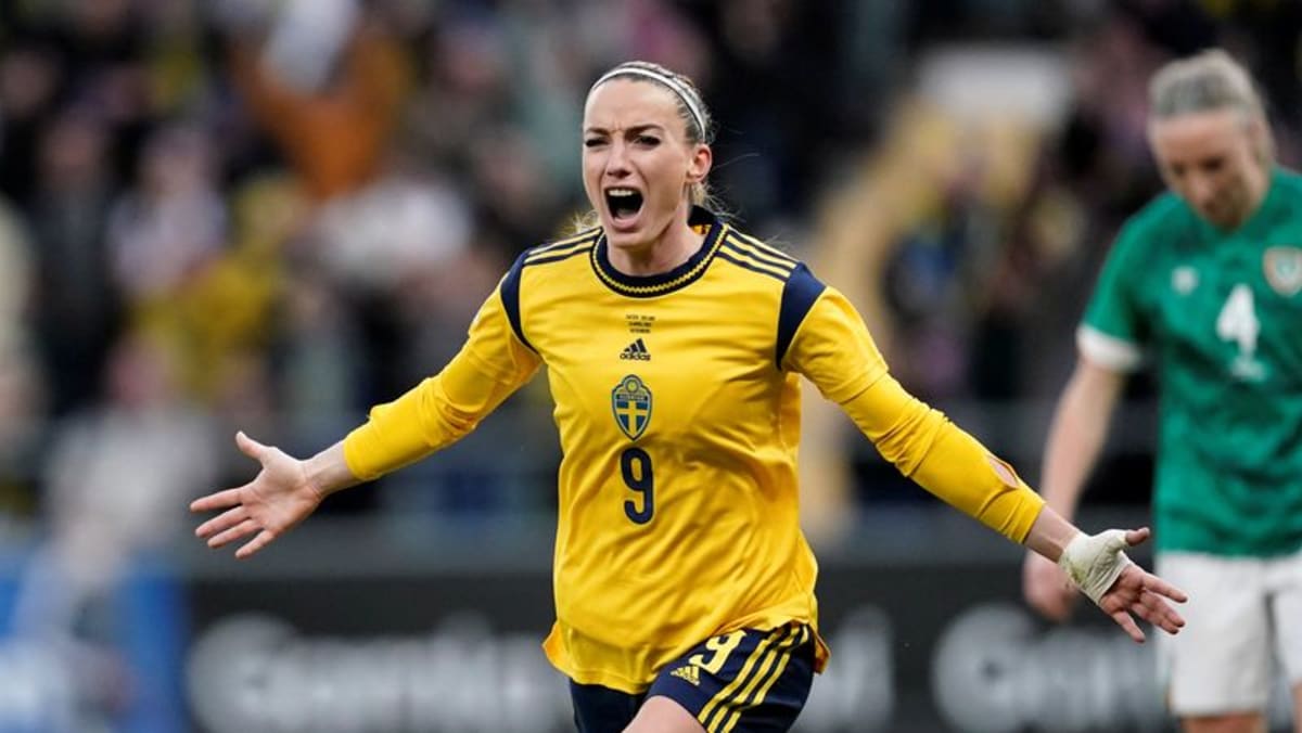 Asllani membawa Swedia ke kualifikasi Piala Dunia Wanita