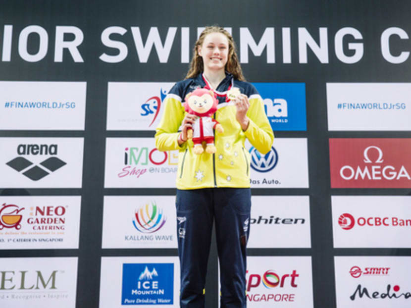 Two new junior world records