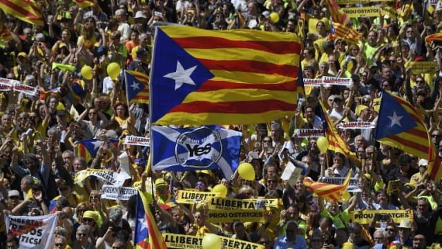 西班牙特赦九名加泰罗尼亚分离主义领袖