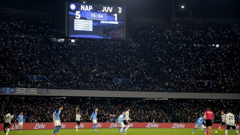 Napoli humiliate Juventus 5-1 in top-of-the-table clash Napoli humiliate Juventus 5-1 in top-of-the-table clash