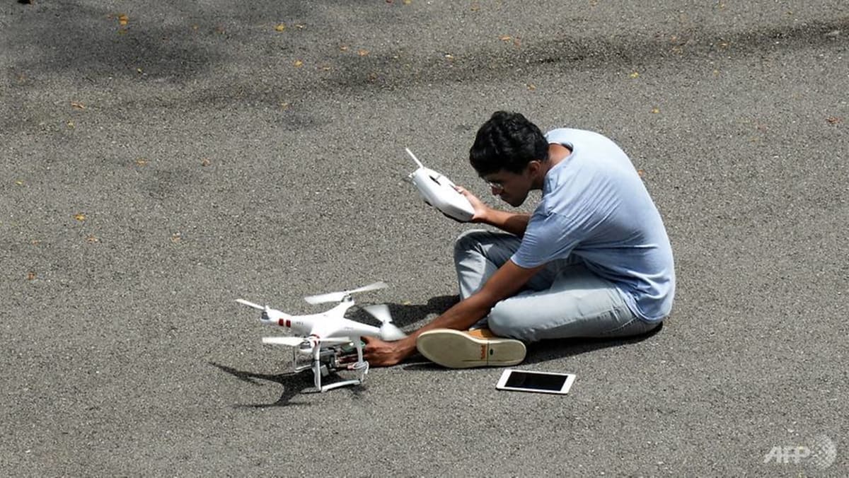 Sebagian besar operator drone menyadari sepenuhnya pembatasan di sekitar Bandara Changi, kata para penghobi