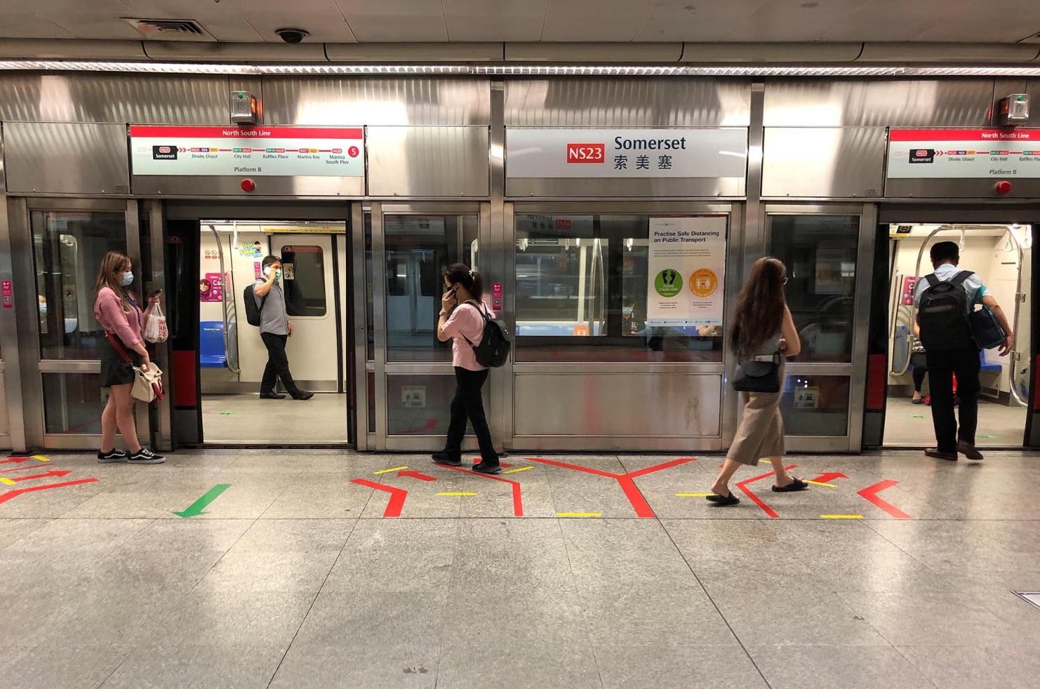 Should MRT commuters give up seats to young children? Should MRT commuters give up seats to young children?