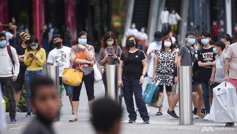 5 new COVID-19 cases in Singapore, including a Singapore Airlines cabin crew member 5 new COVID-19 cases in Singapore, including a Singapore Airlines cabin crew member