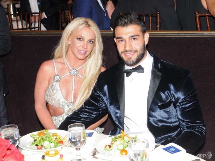 Pop singer Britney Spears marries Sam Asghari in California