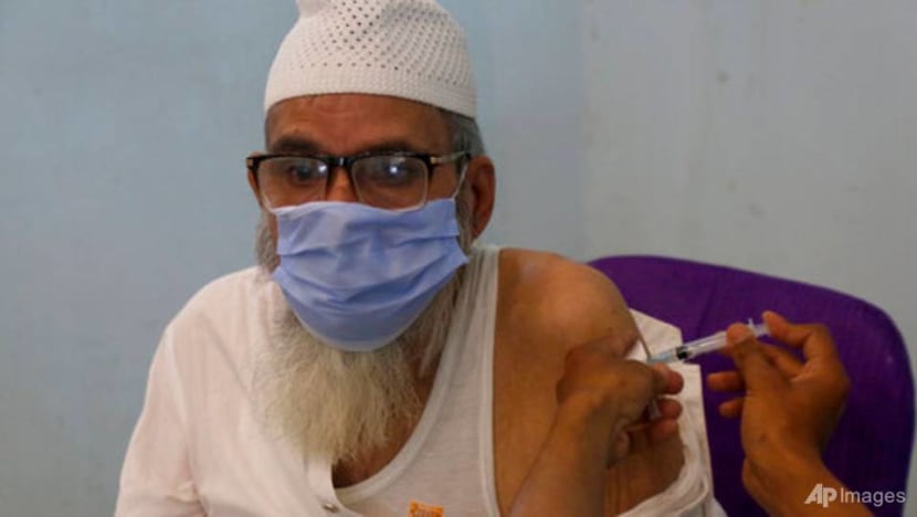Pakistan opens COVID-19 vaccination drive to all adults Pakistan opens COVID-19 vaccination drive to all adults