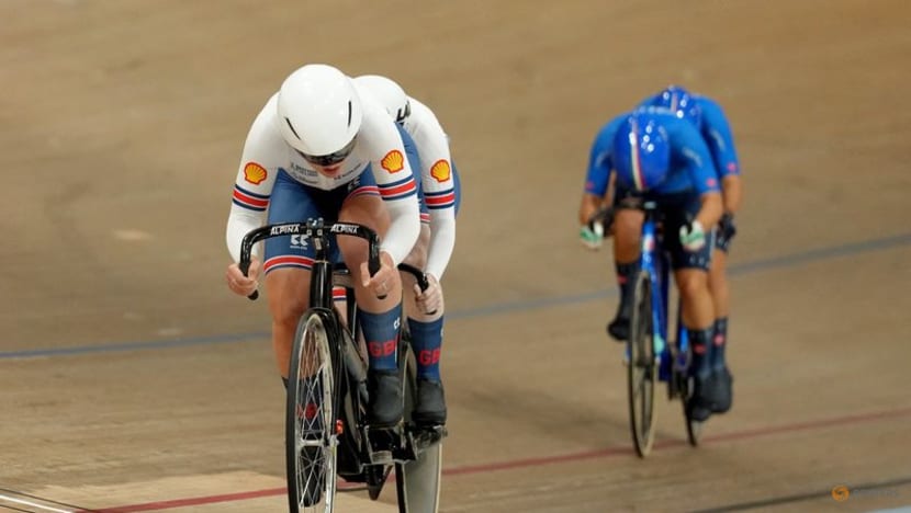 Archibald leads Britain to team pursuit gold, Danes beat Italy