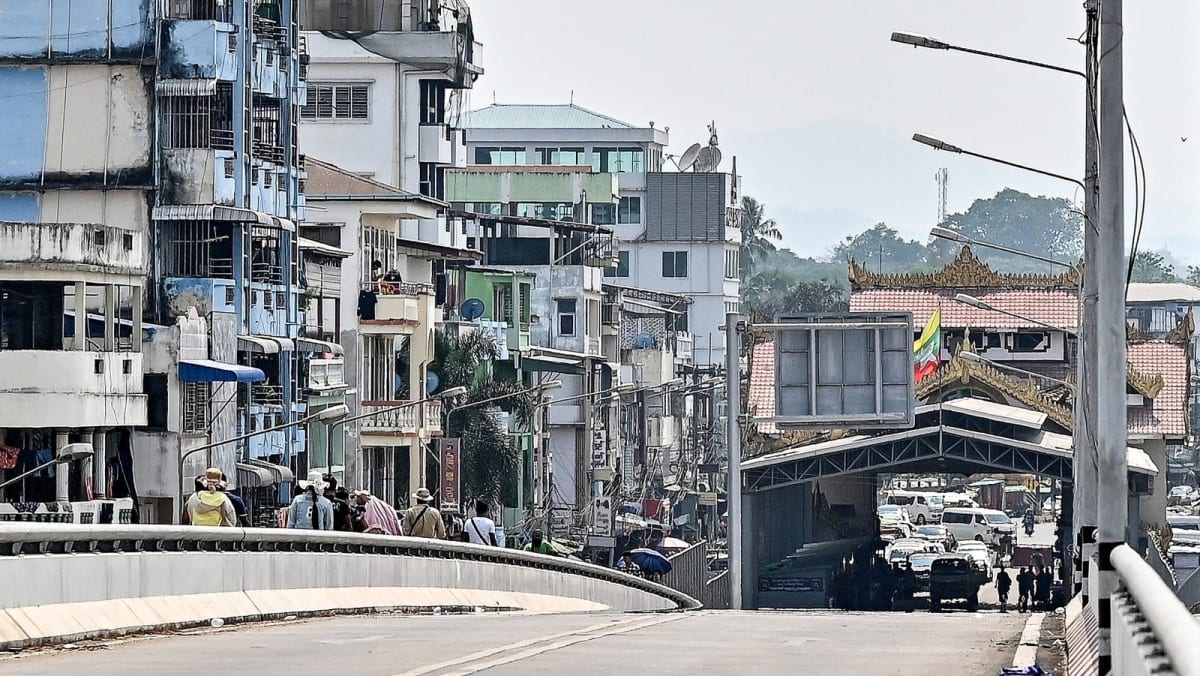 Thailand detains 70 migrants believed to be Rohingya from Myanmar Thailand detains 70 migrants believed to be Rohingya from Myanmar
