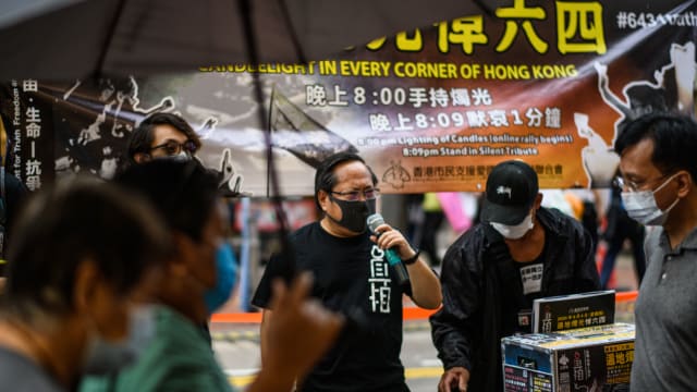 香港六四集会31年来首被禁 泛民主组织仍坚持悼念