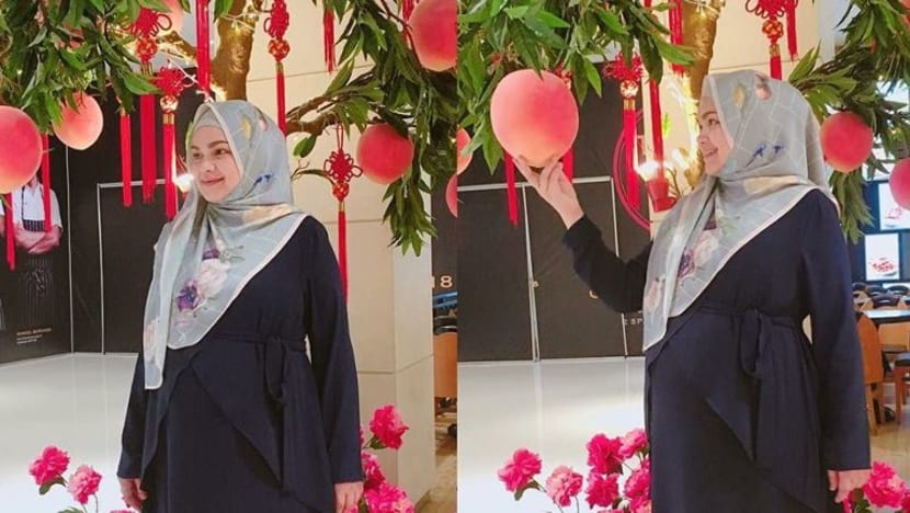 Kaki mula bengkak: Peminat jangka Siti Nurhaliza bersalin tidak lama lagi