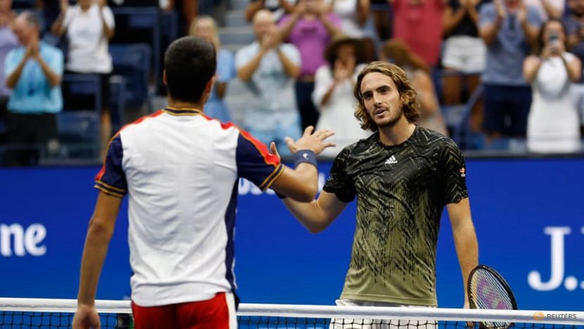 Tennis:Alcaraz upsets Tsitsipas to reach US Open fourth round Tennis:Alcaraz upsets Tsitsipas to reach US Open fourth round