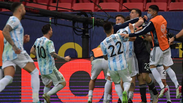 美洲杯：门将三救点球 阿根廷气走哥伦比亚决战巴西
