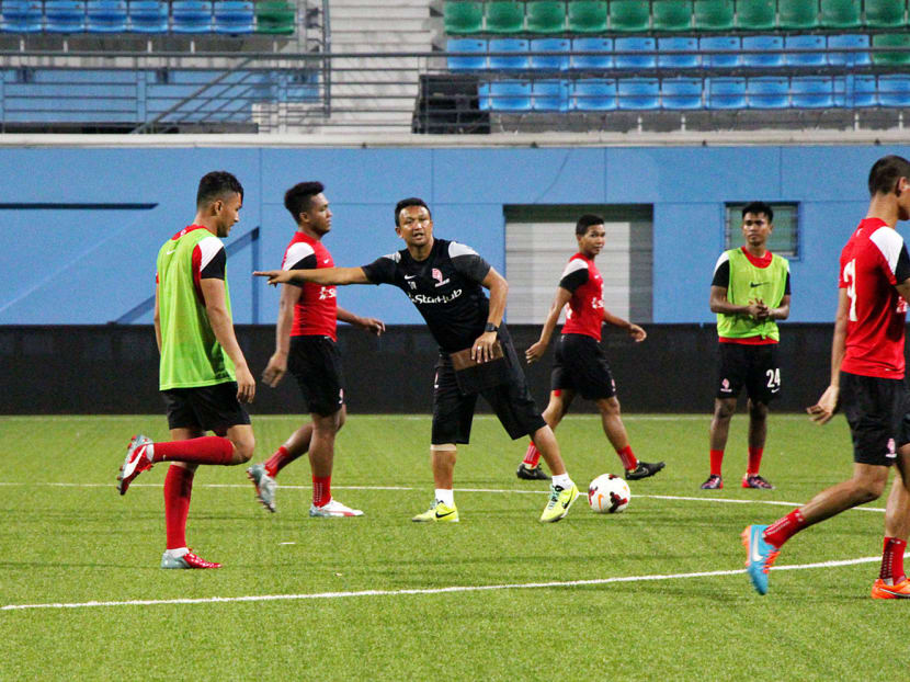 Fandi Ahmad (centre) at a Lions XII training. Photo: Low Wei Xin