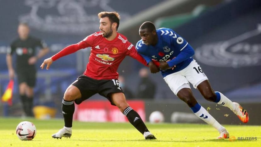 United ease pressure on Solskjaer with win at Everton United ease pressure on Solskjaer with win at Everton
