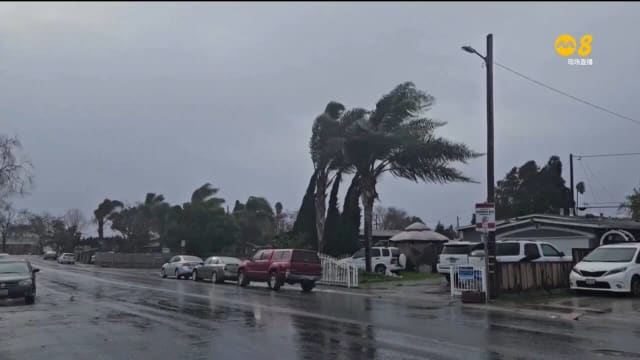 加利福尼亚两度遭风暴吹袭 30多万个用户断电