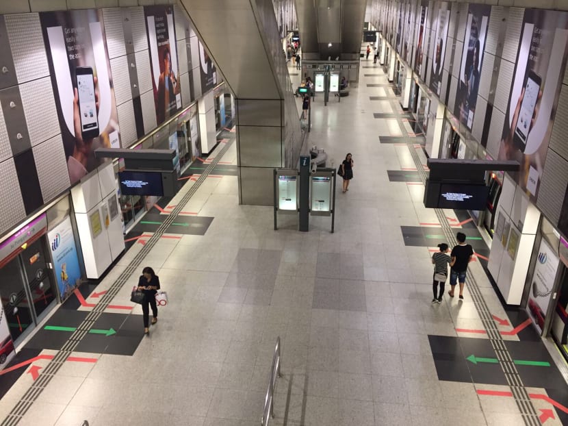 An empty Dhoby Ghaut station on the North-East Line after train services were suspended during evening peak-hour commute. Photo: Nuria Ling/TODAY