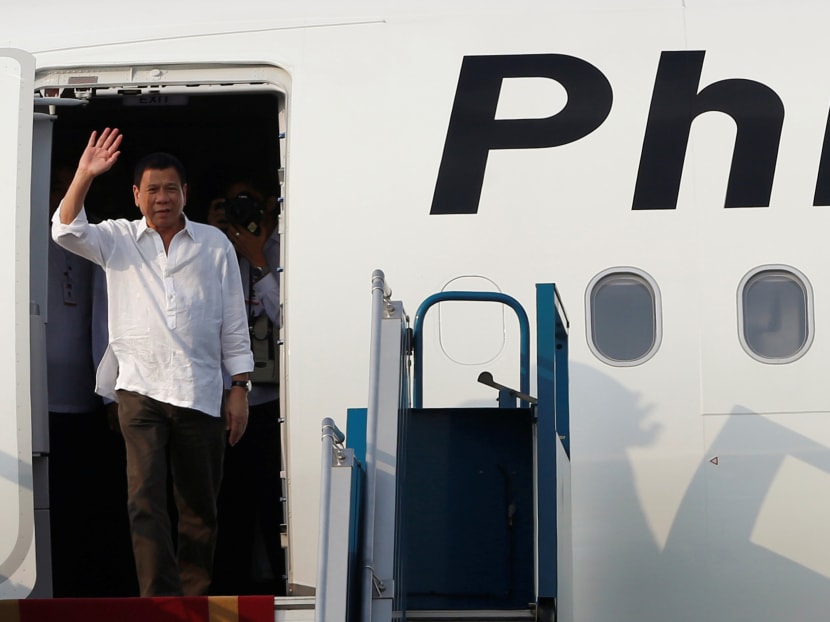 Philippines President Rodrigo Duterte arrives at Noi Bai International Airport in Hanoi, Vietnam, on Sept 28, 2016. Photo: Reuters