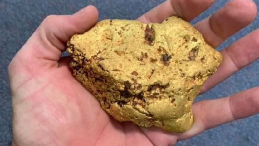 Tuah seorang lelaki Australia jumpa ketulan emas bernilai A$100,000