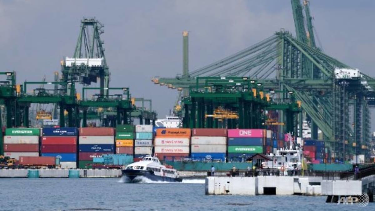 Ekspor non-minyak Singapura turun 20,6% pada bulan Desember;  penurunan selama tiga bulan berturut-turut