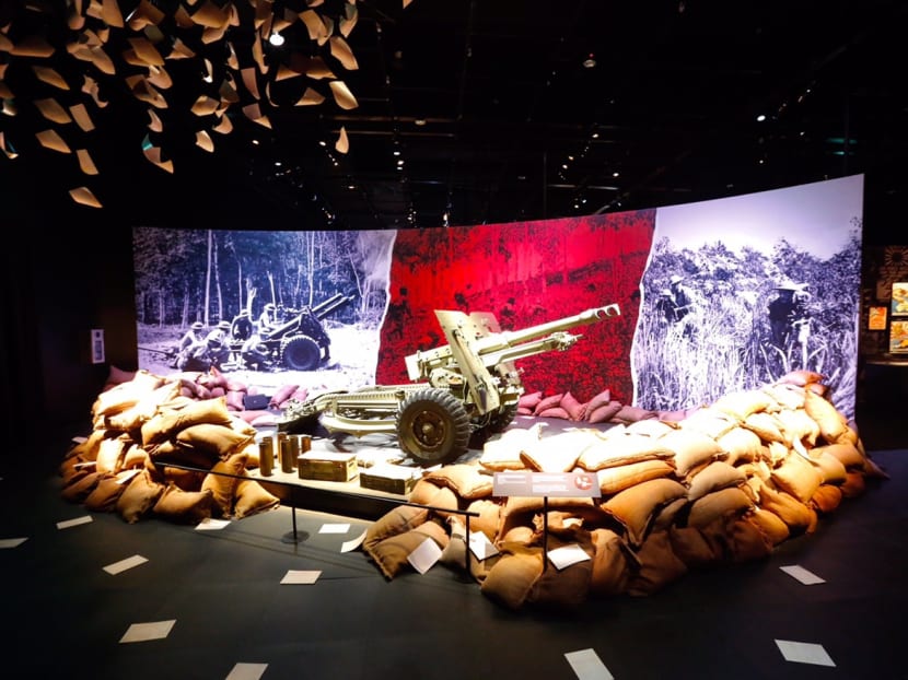 The 25-pounder field gun seen at the National Museum's Witness to War: Remembering 1942 exhibition during a media preview session on Sept 12, 2017. Photo: Najeer Yusof/TODAY