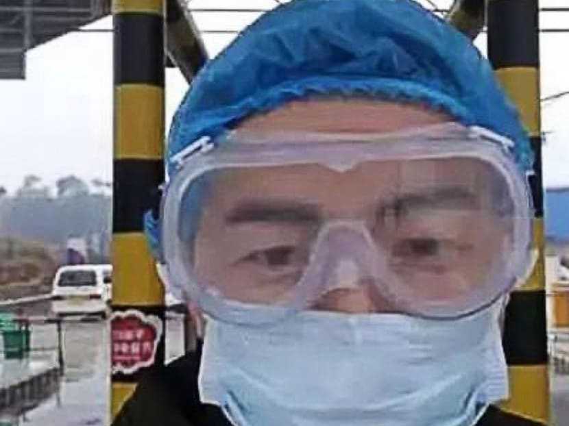 Song Yingjie was found dead after a shift checking motorists’ temperatures at a motorway checkpoint in Hunan.