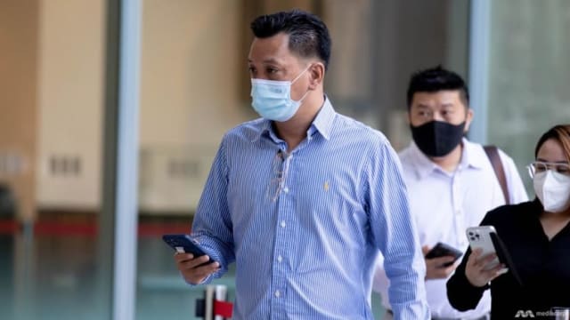 本地餐饮集团总裁酒后问少年淫秽问题 还动手打人 